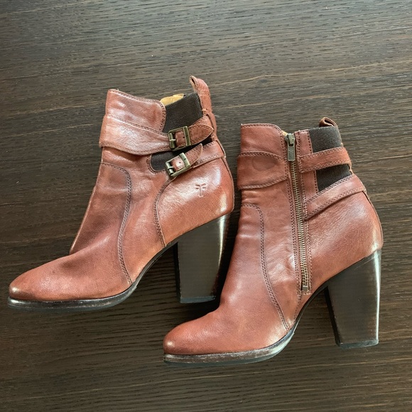 Frye Patty Gore Bootie Size 8 excellent shape - Picture 3 of 9